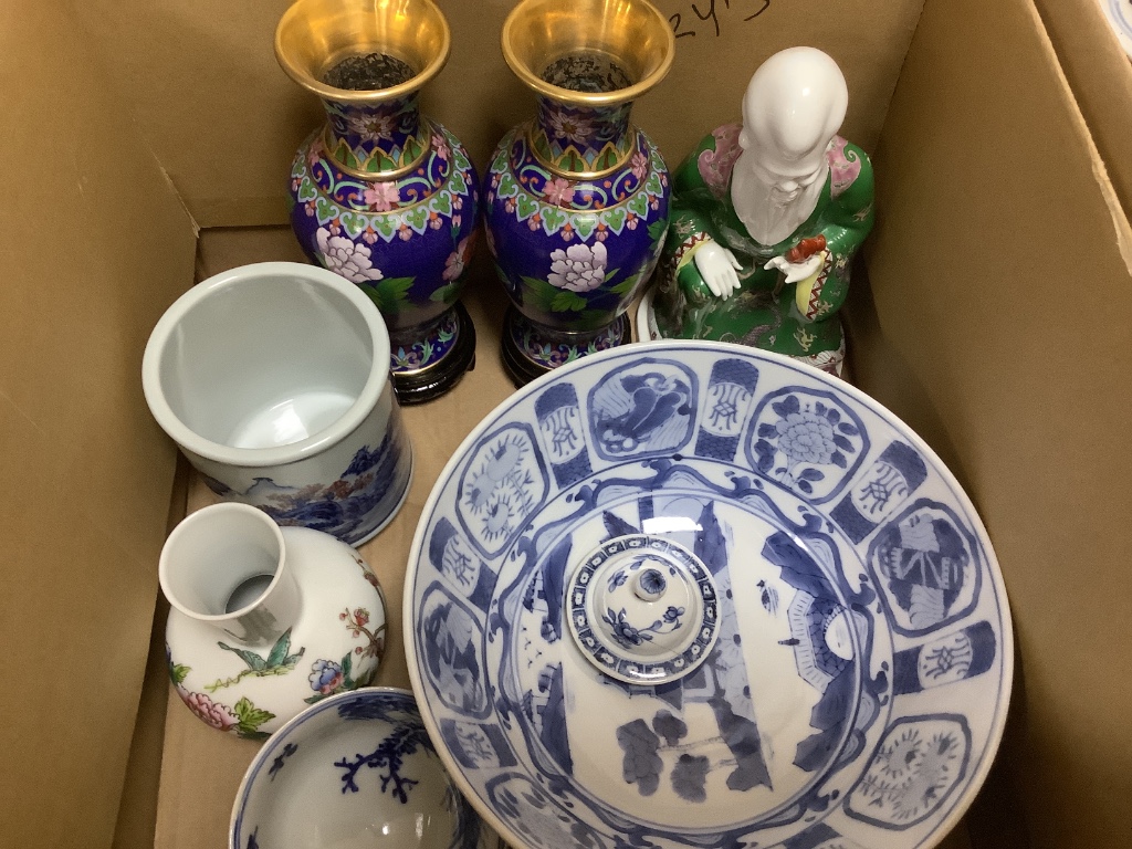 A quantity of mixed Chinese ceramics and metalware